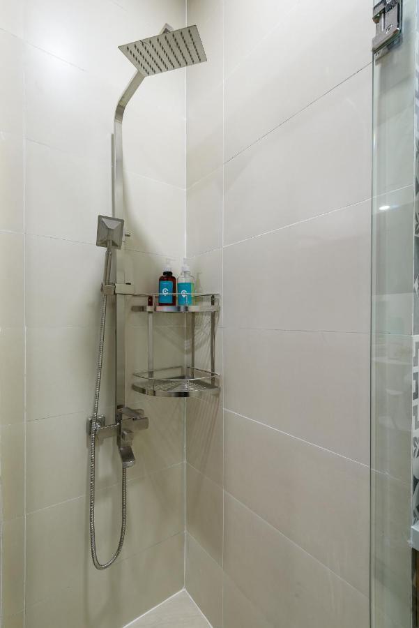 Cozrum Homes - Summer'S House Ho Chi Minh City Bagian luar foto